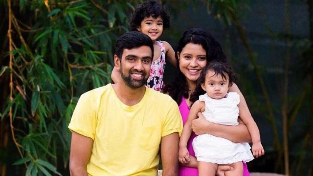 Ravichandran Ashwin with family and dughter