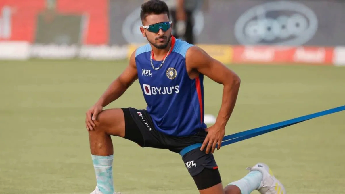 Umran Malik can't play Test cricket for India - Legnadry bowler's brutal  verdict on speedster - Crictoday